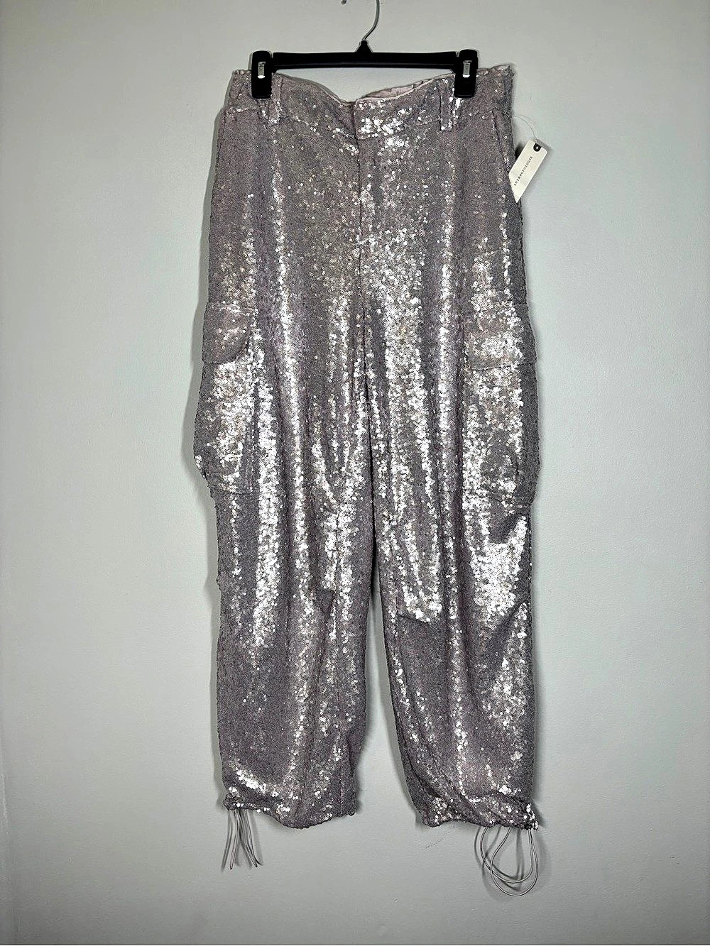 Anthropologie Sequin Jogger Pants in Lilac Sequin Size 6 NWT